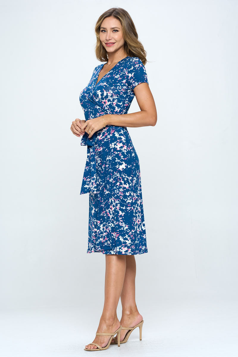 Print V neck Dress with Tie